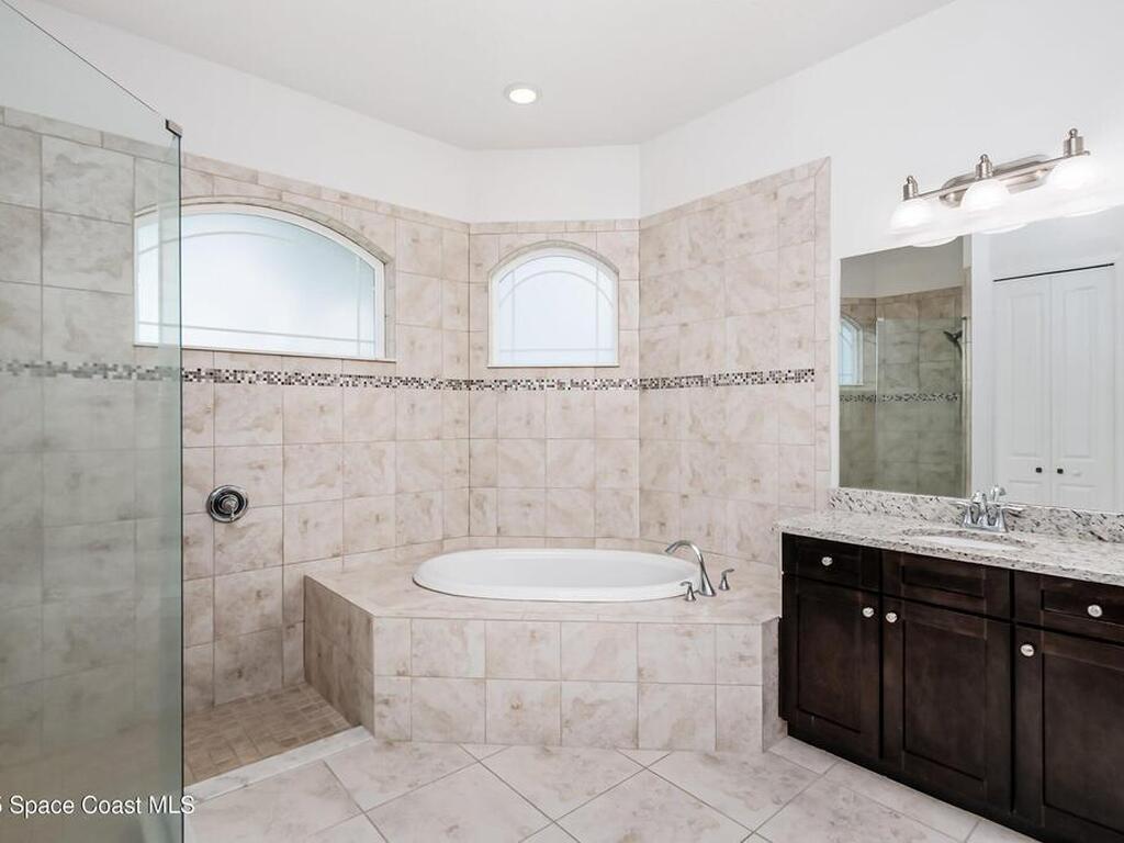 2402 Westhorpe Drive, Malabar, FL 32950