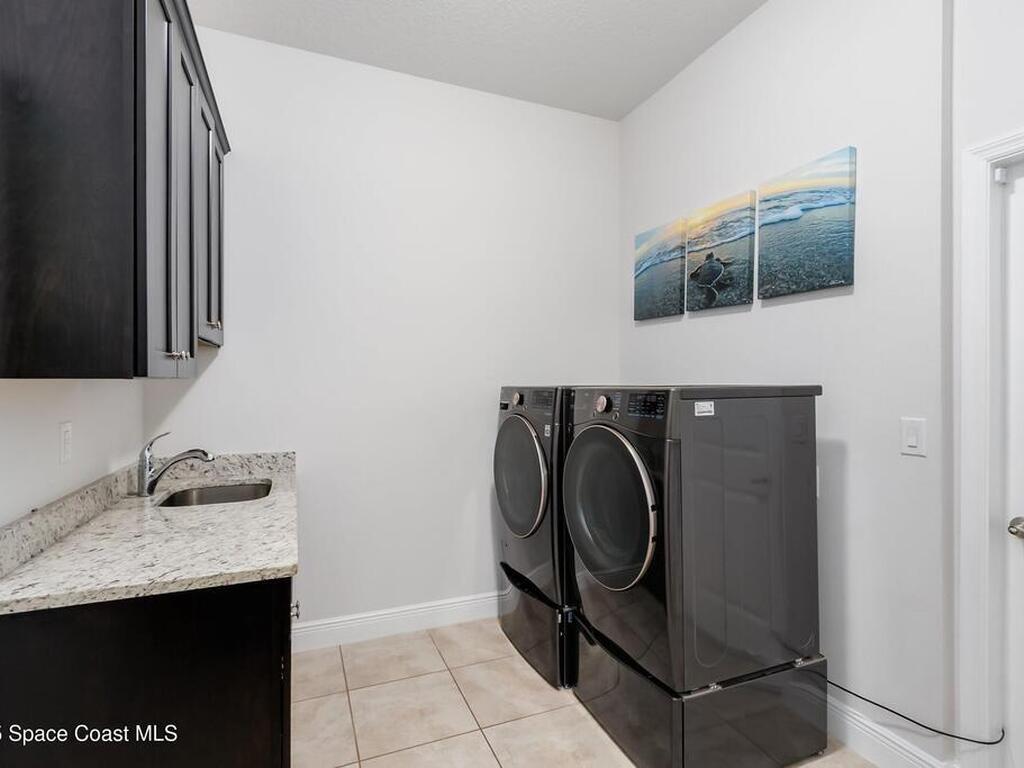 2402 Westhorpe Drive, Malabar, FL 32950