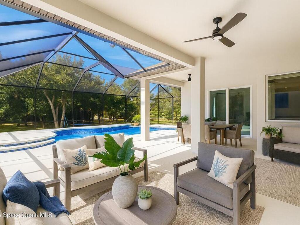 2402 Westhorpe Drive, Malabar, FL 32950