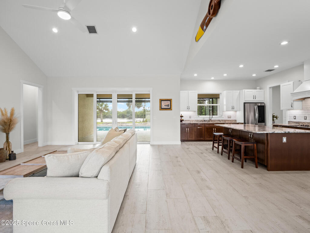 7035 Indian River Boulevard, Grant, FL 32949