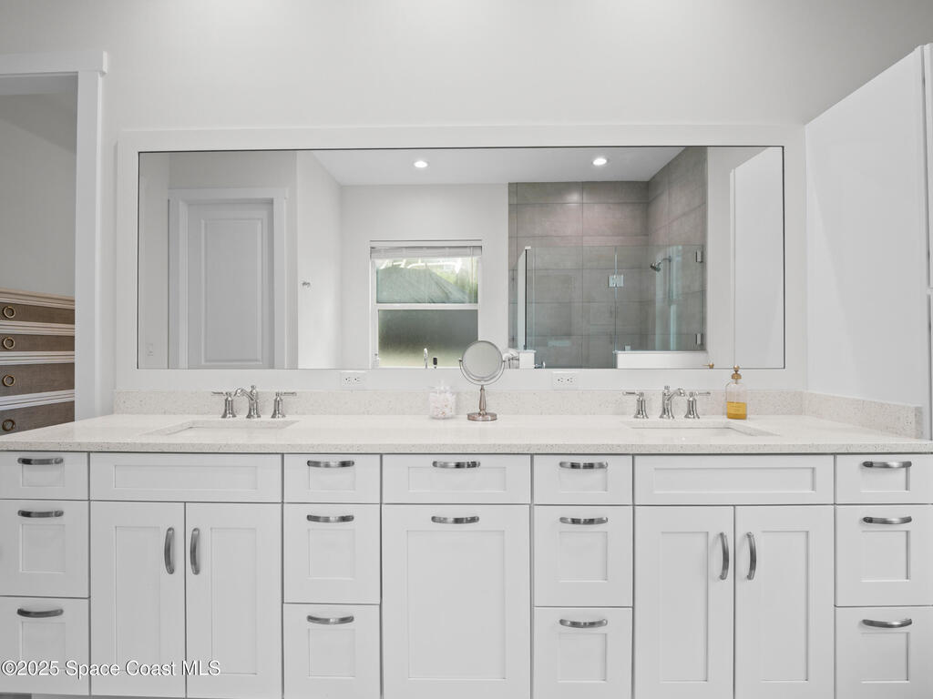 7035 Indian River Boulevard, Grant, FL 32949