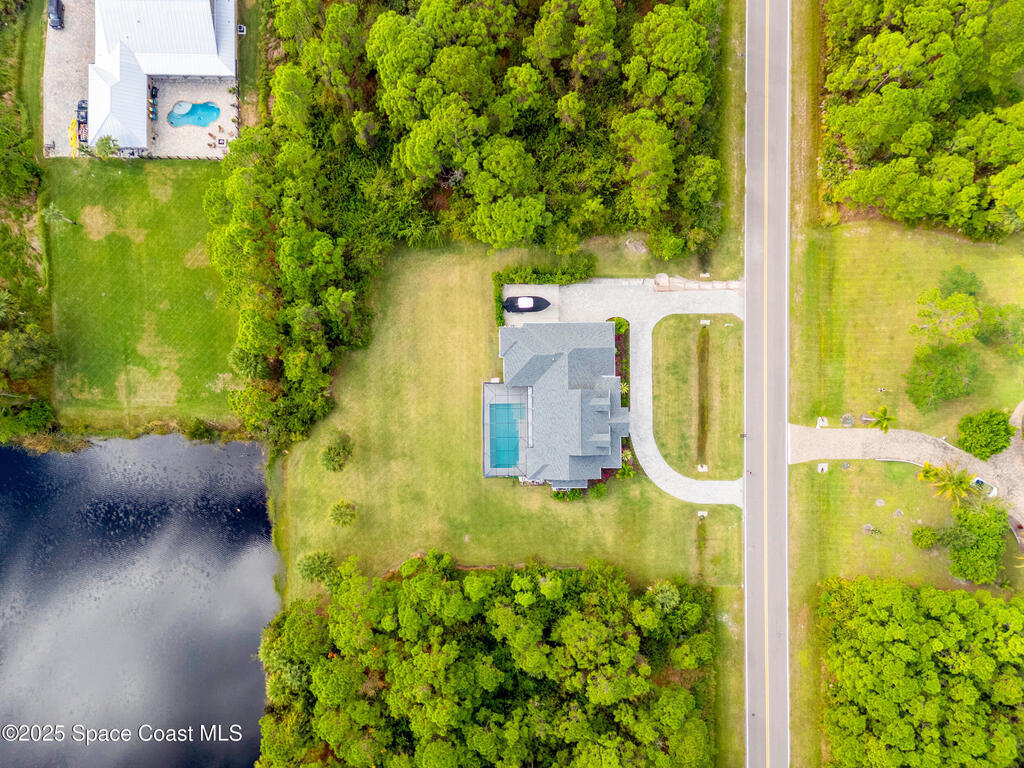 7035 Indian River Boulevard, Grant, FL 32949
