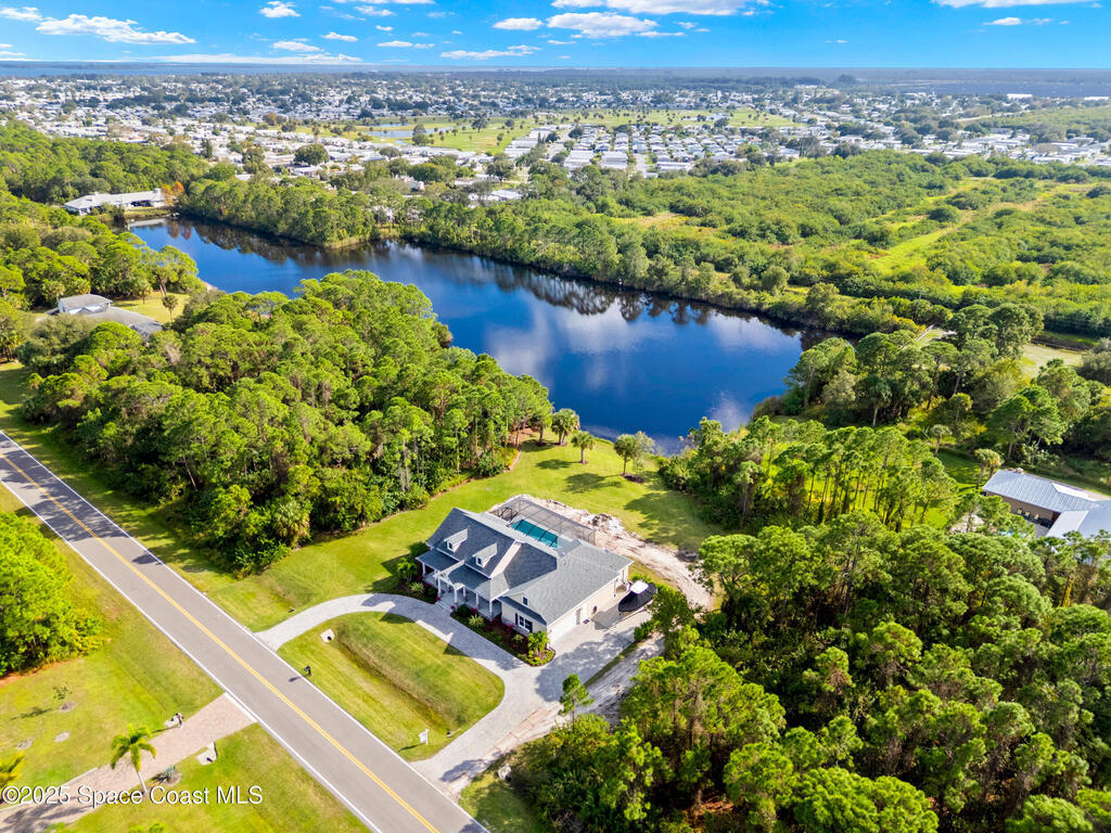 7035 Indian River Boulevard, Grant, FL 32949