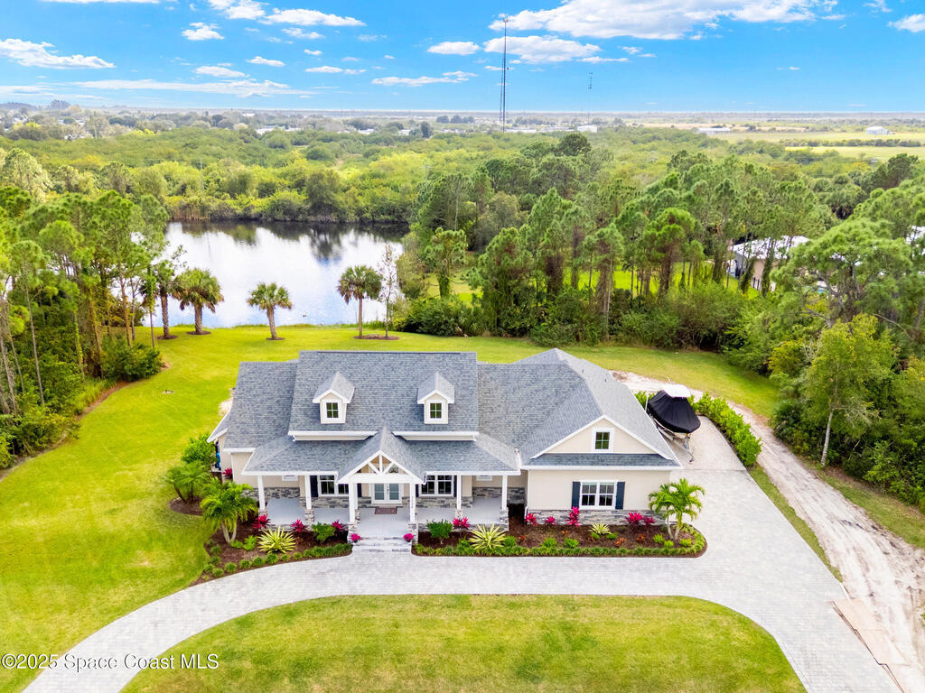 7035 Indian River Boulevard, Grant, FL 32949