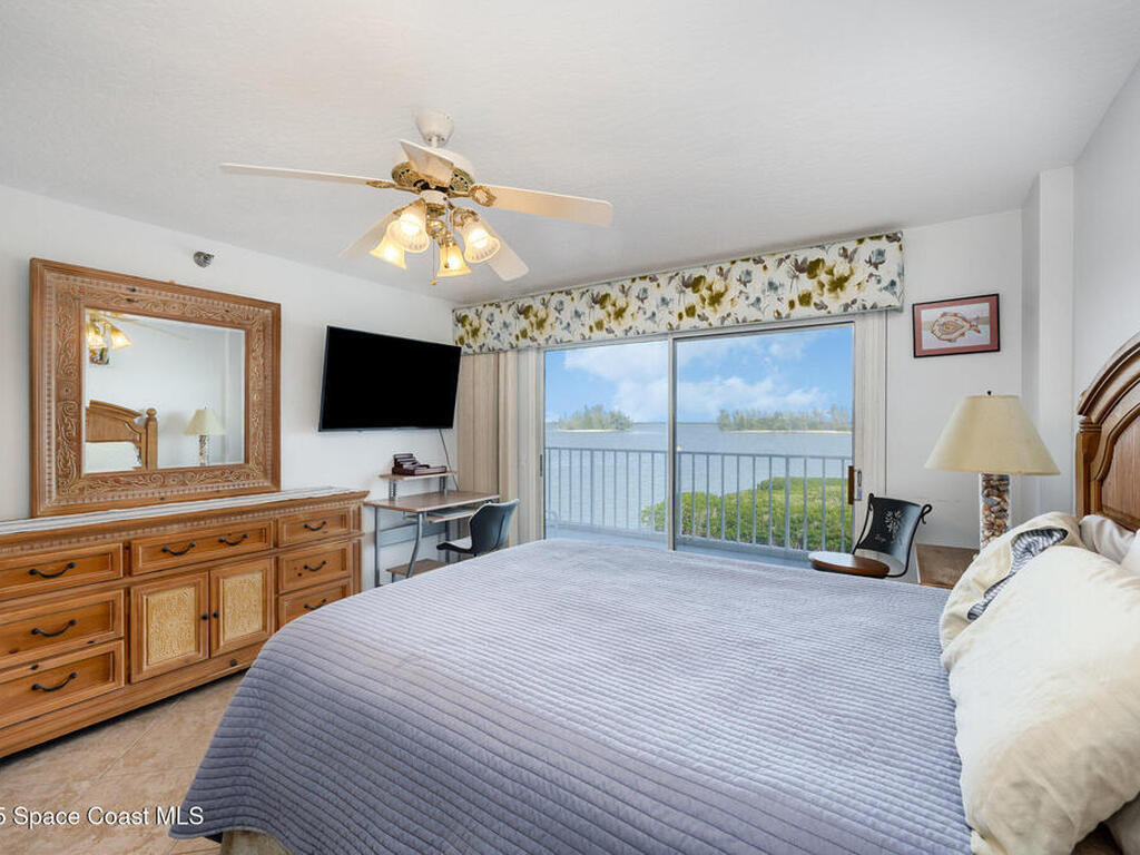 6029 N River Run Drive, Sebastian, FL 32958