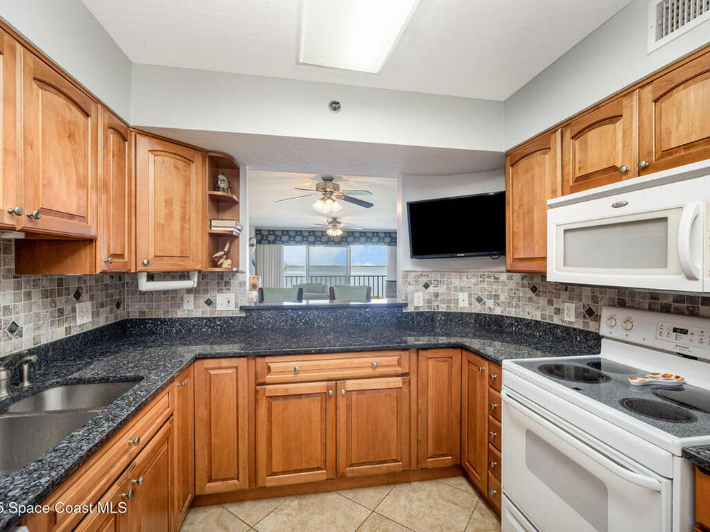 6029 N River Run Drive, Sebastian, FL 32958