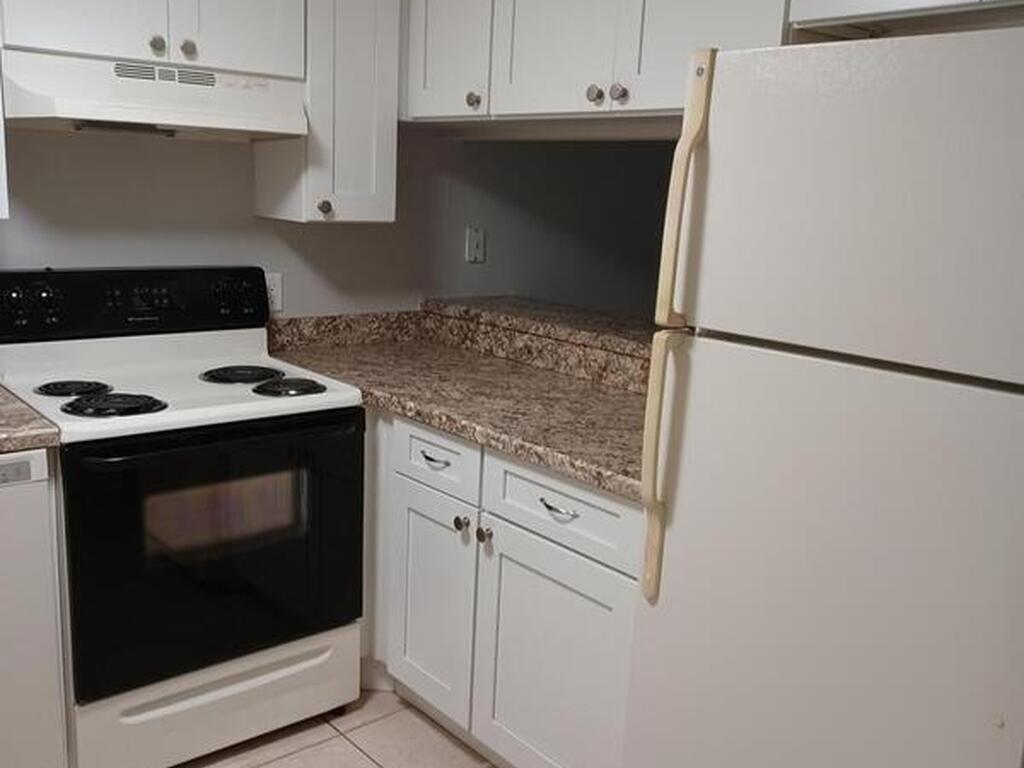 1698 Sunny Brook Lane, Palm Bay, FL 32905