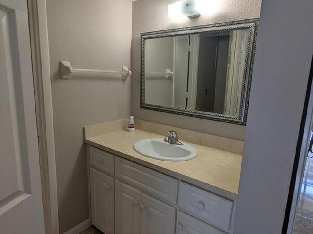 1609 Sunny Brook Lane, Palm Bay, FL 32905