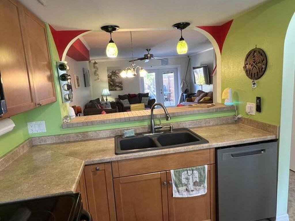 299 Chandler Street, Cape Canaveral, FL 32920