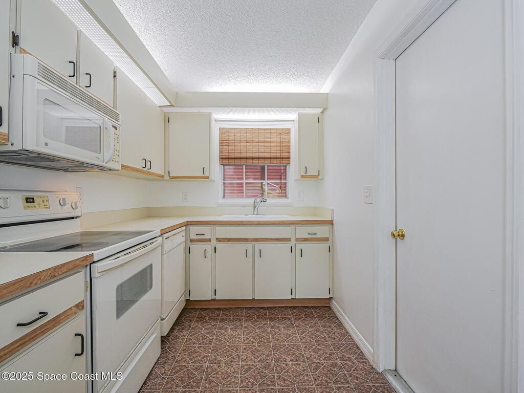 2103 31st Avenue, Vero Beach, FL 32960