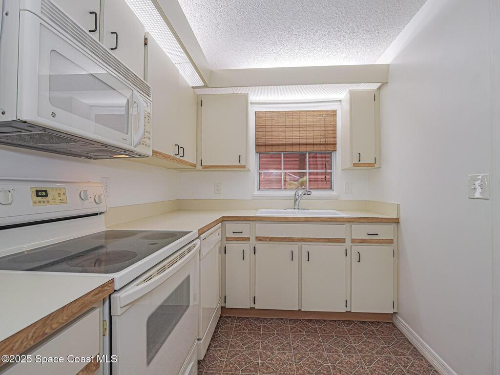 2103 31st Avenue, Vero Beach, FL 32960