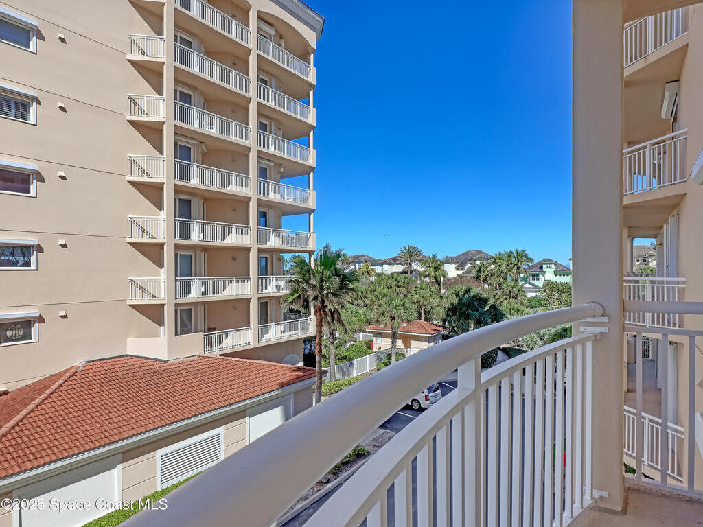 110 Warsteiner Way, Melbourne Beach, FL 32951