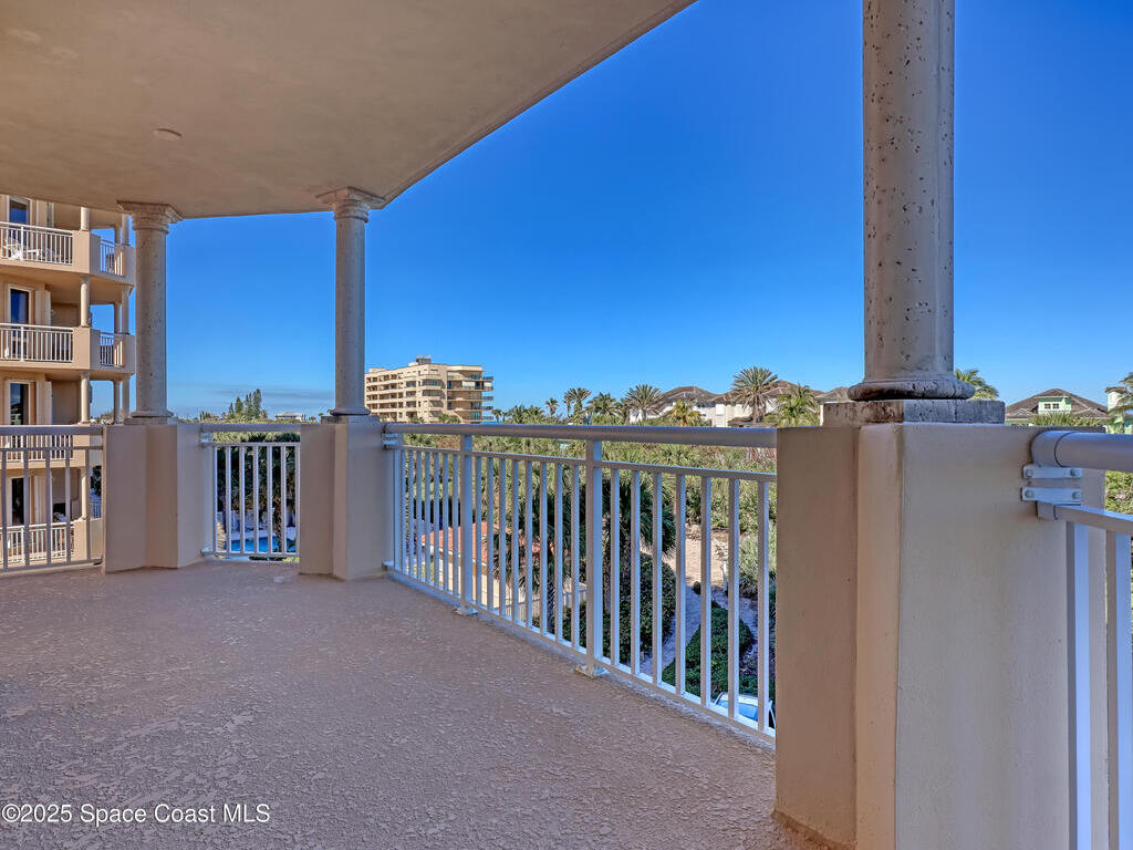 110 Warsteiner Way, Melbourne Beach, FL 32951