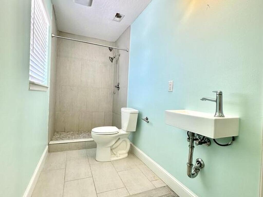 918 Bluewater Drive, Indian Harbour Beach, FL 32937