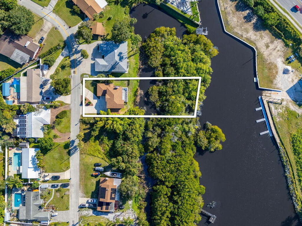 750 W Whitmire Drive, Melbourne, FL 32935