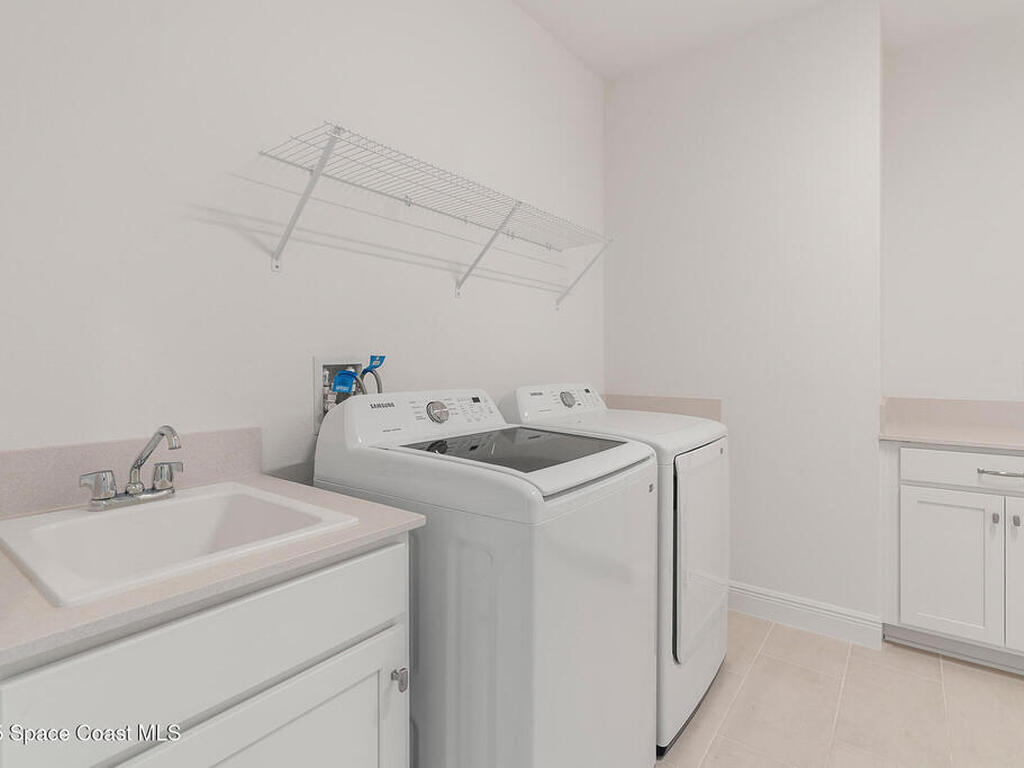 3168 Songbird Circle, Harmony, FL 34773