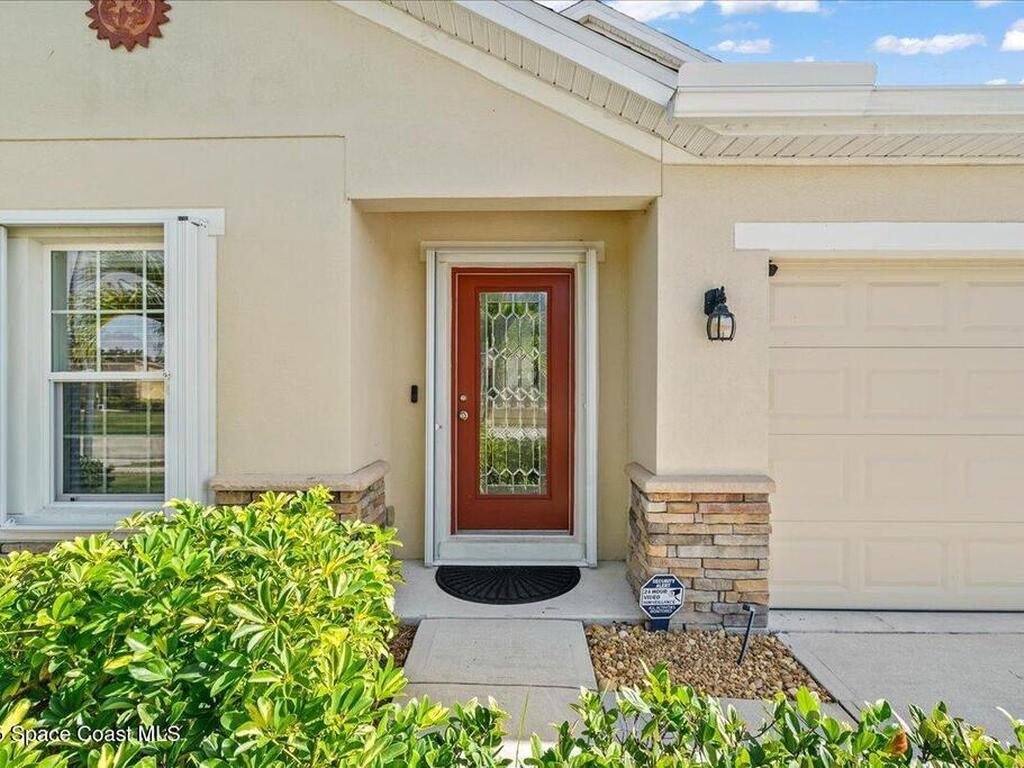 2285 Snapdragon Drive, Palm Bay, FL 32907