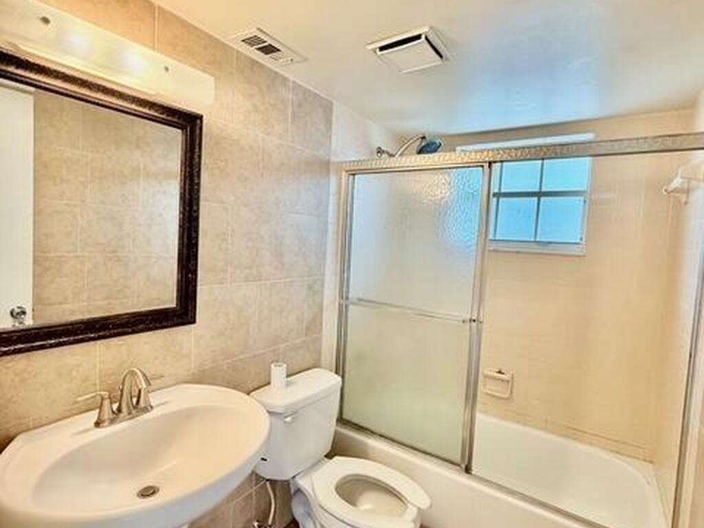 1609 Sunny Brook Lane, Palm Bay, FL 32905