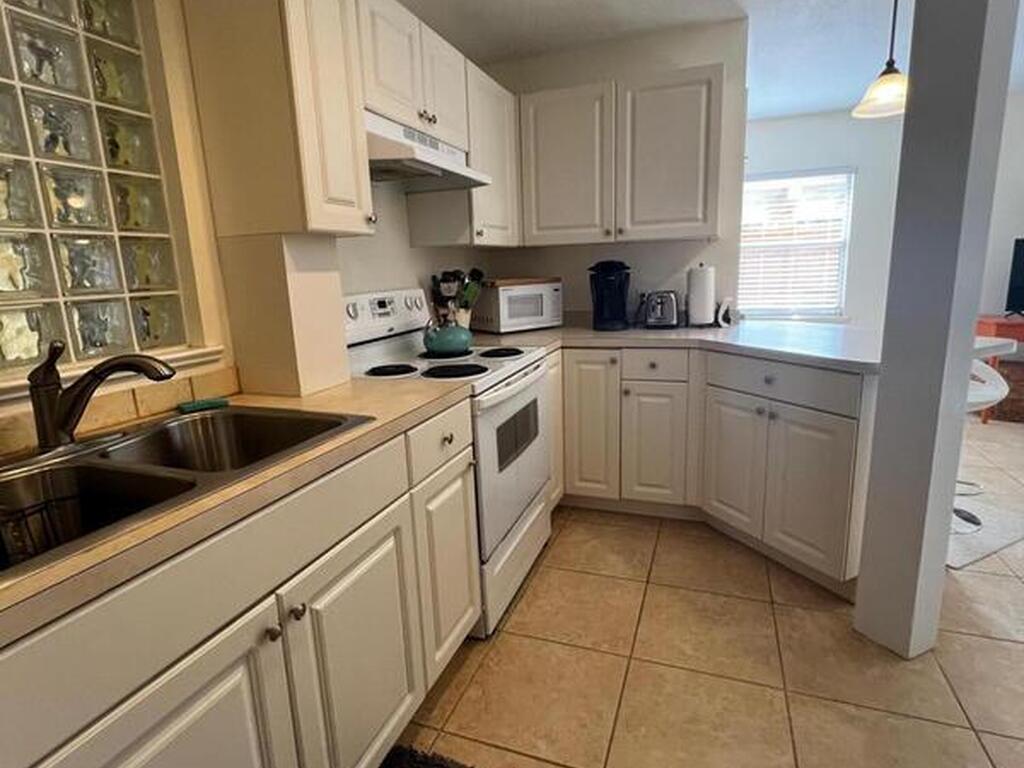 11195 Roseland Road, Sebastian, FL 32958