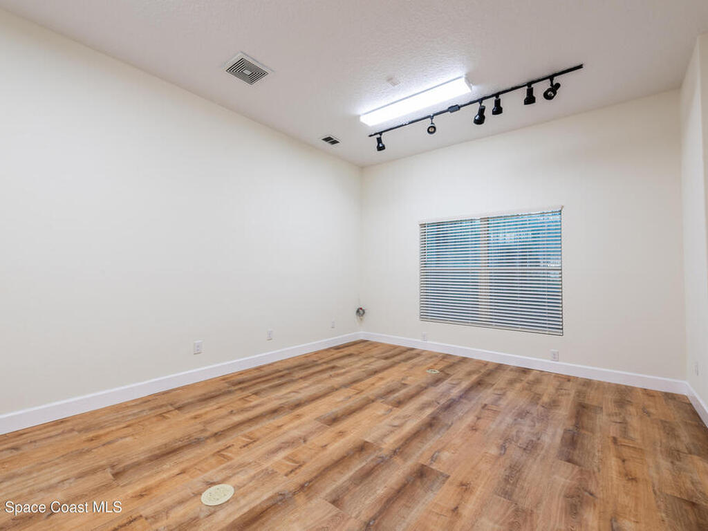 5430 Amy Way, Mims, FL 32754