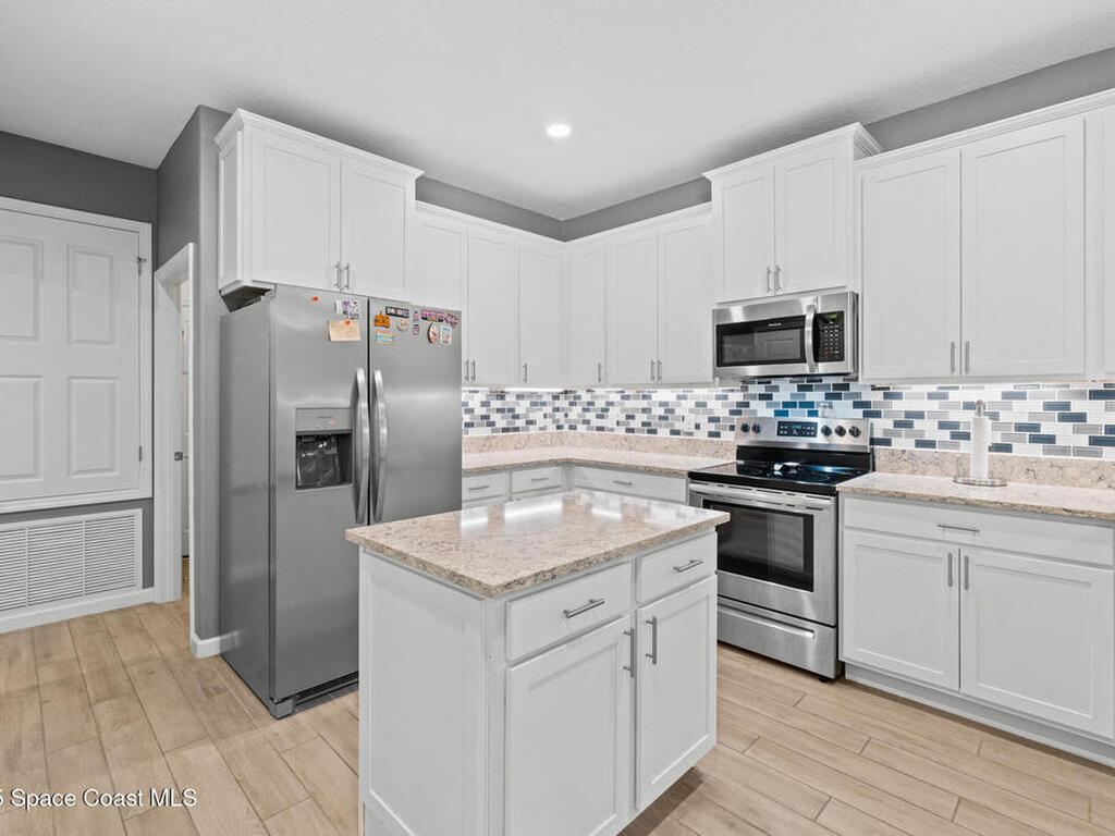 3590 Salt Marsh Circle, West Melbourne, FL 32904