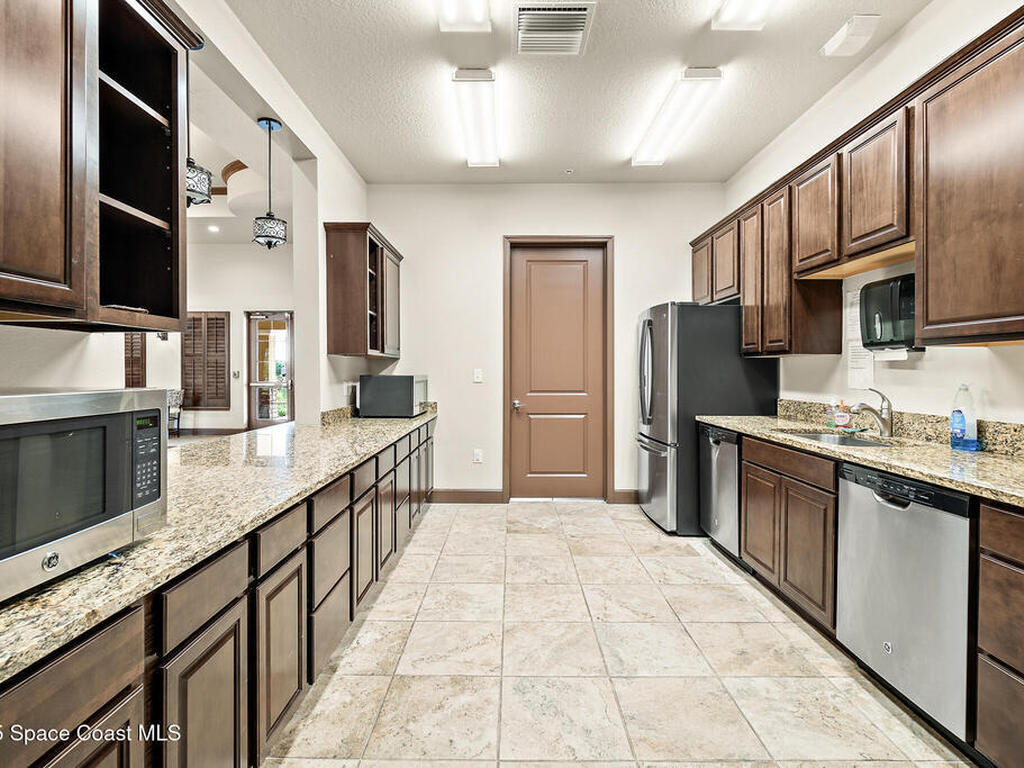 3590 Salt Marsh Circle, West Melbourne, FL 32904