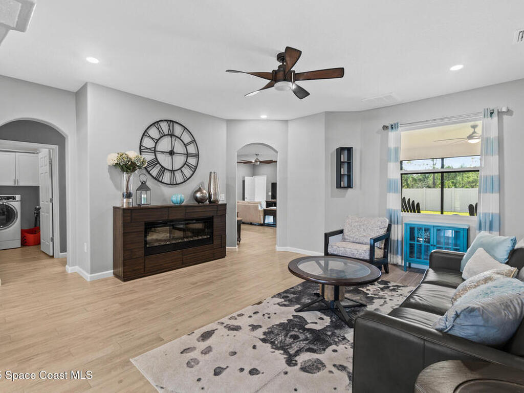 3590 Salt Marsh Circle, West Melbourne, FL 32904