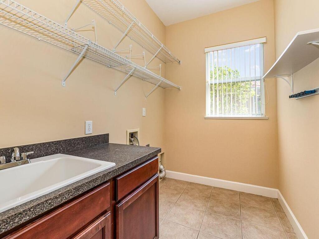 611 Oceanside Boulevard, Melbourne, FL 32903