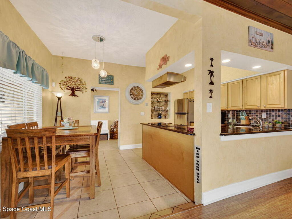 104 Roosevelt Avenue, Cocoa Beach, FL 32931