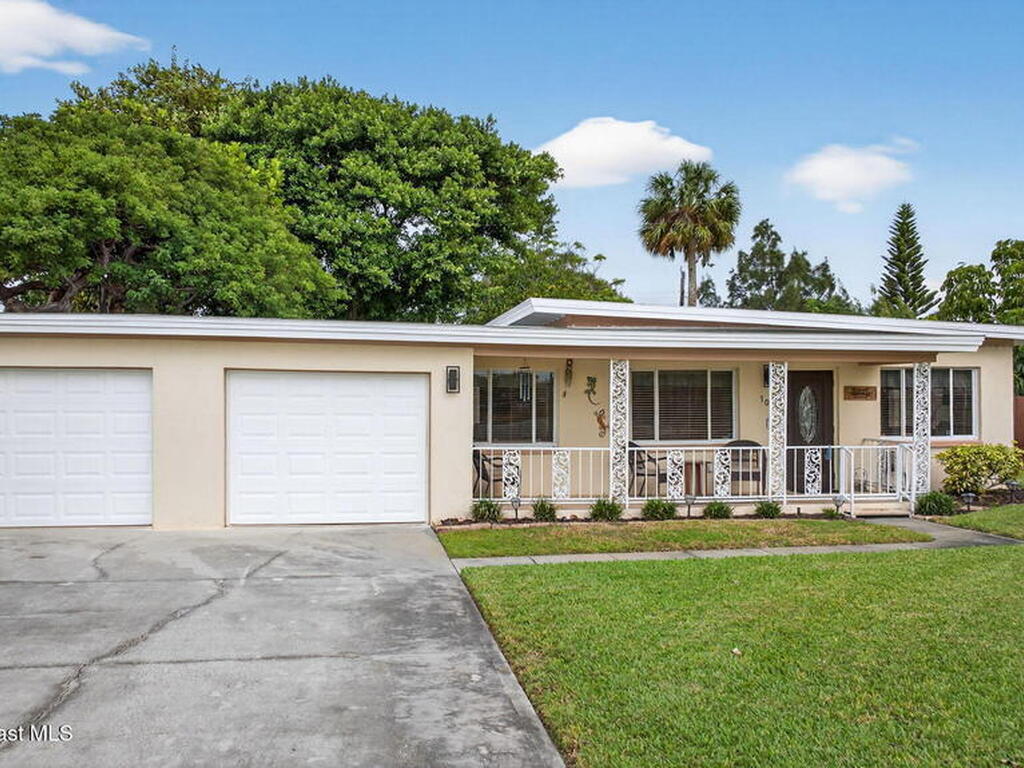 104 Roosevelt Avenue, Cocoa Beach, FL 32931
