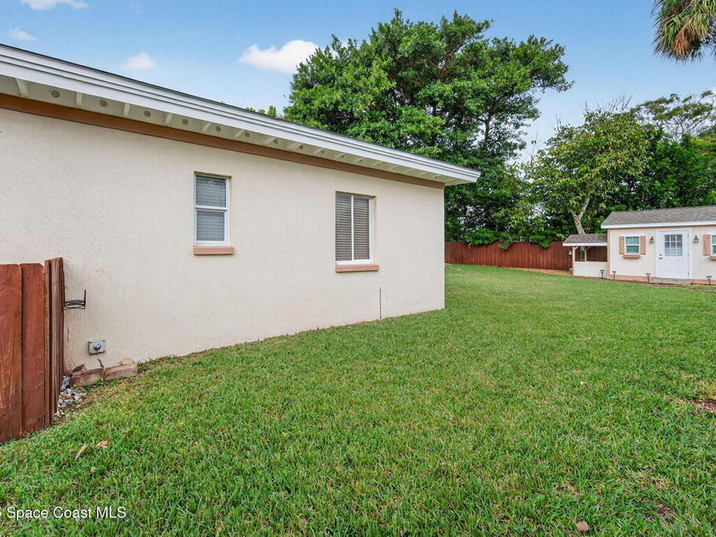 104 Roosevelt Avenue, Cocoa Beach, FL 32931