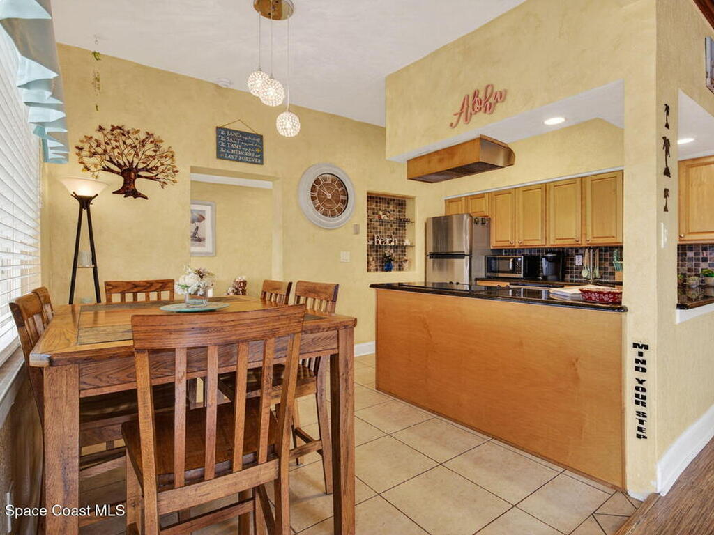 104 Roosevelt Avenue, Cocoa Beach, FL 32931