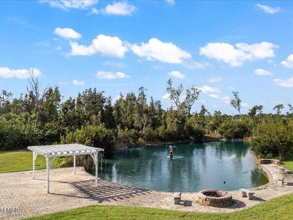 3190 Leghorn Road, Malabar, FL 32950