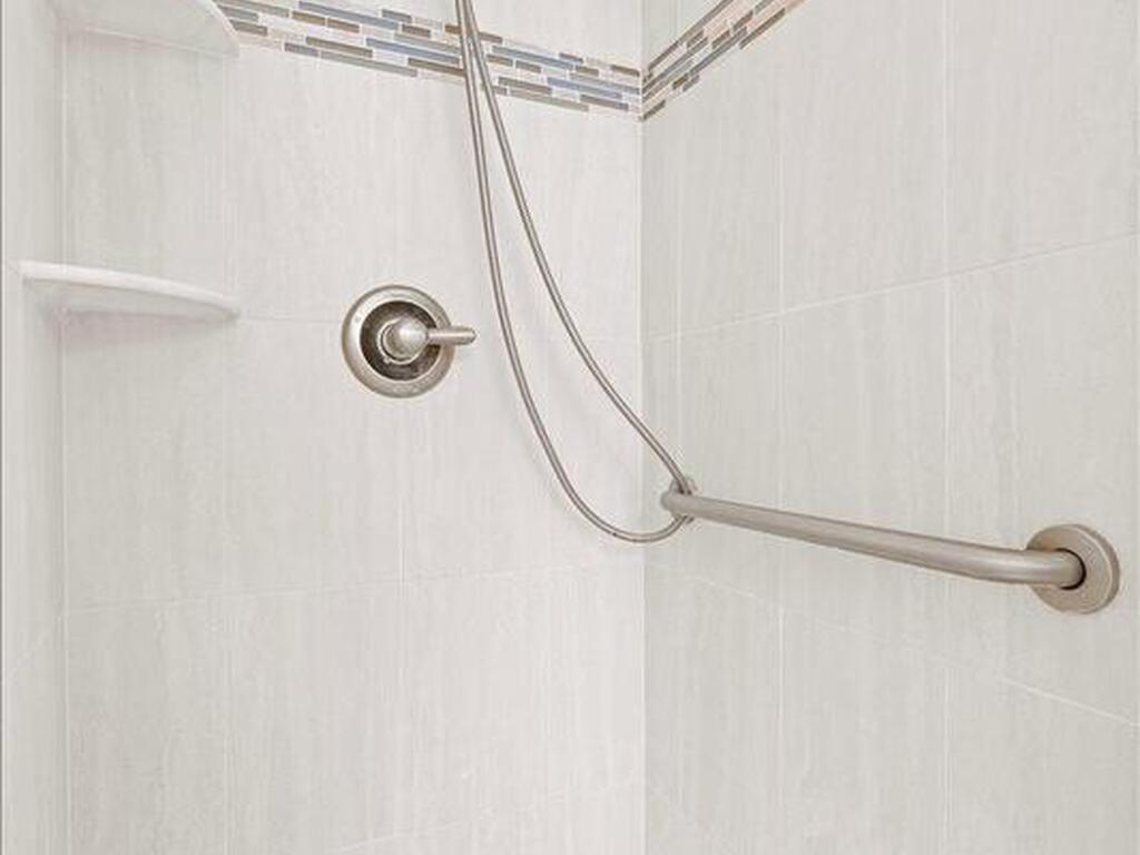 990 Harbor Pines Drive, Merritt Island, FL 32952