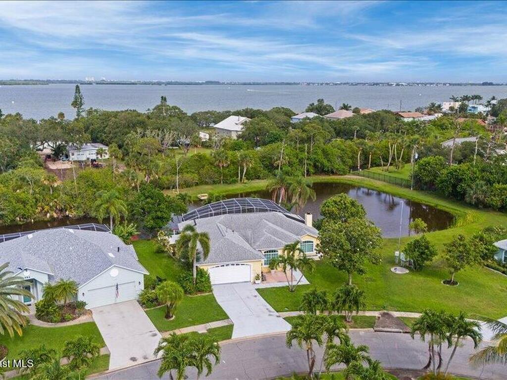 990 Harbor Pines Drive, Merritt Island, FL 32952