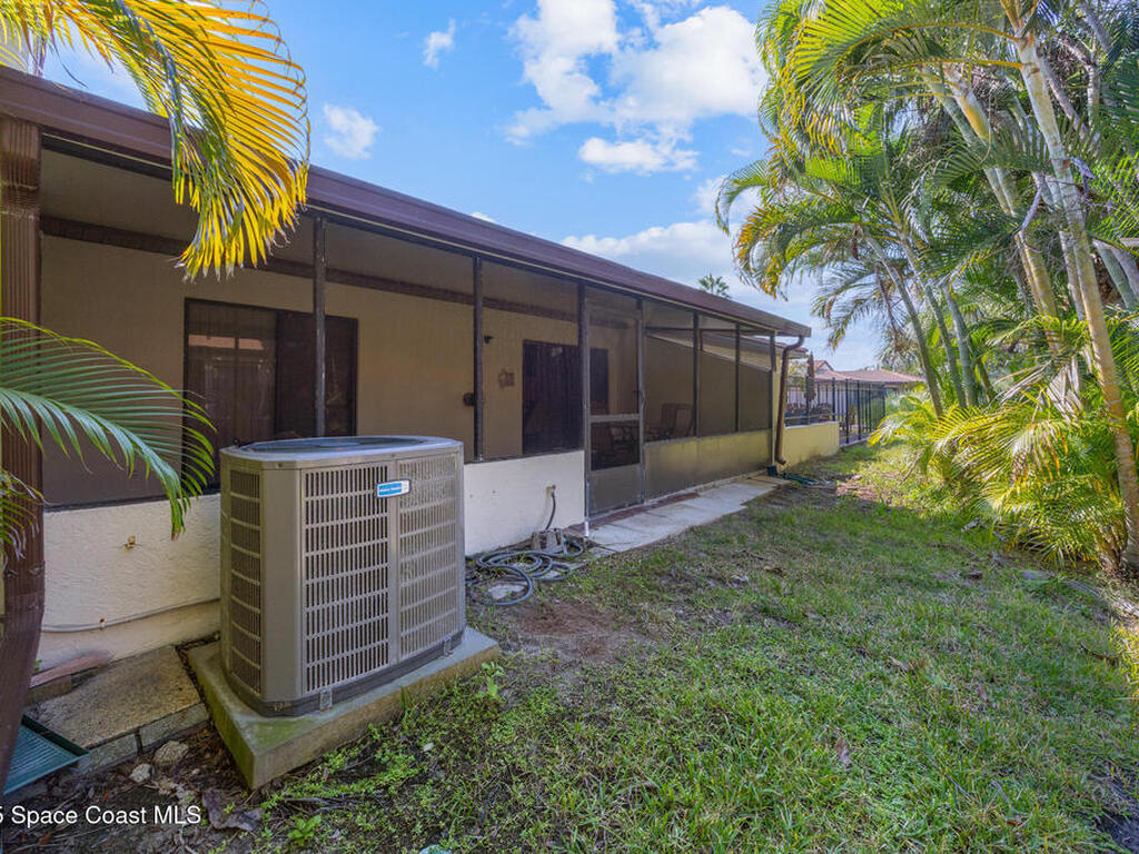 2204 Parkside Place, Indian Harbour Beach, FL 32937