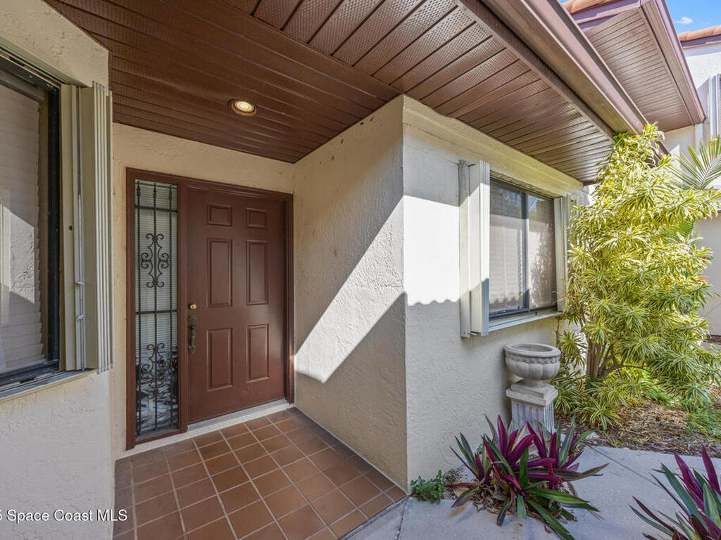 2204 Parkside Place, Indian Harbour Beach, FL 32937