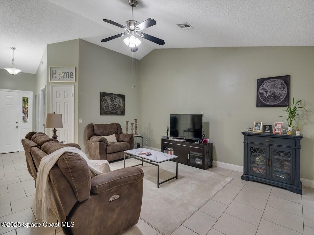 2020 Vero South Circle, Vero Beach, FL 32962