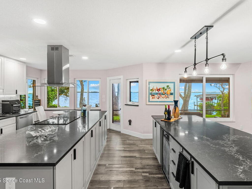 1379 Rose Court, Melbourne, FL 32935