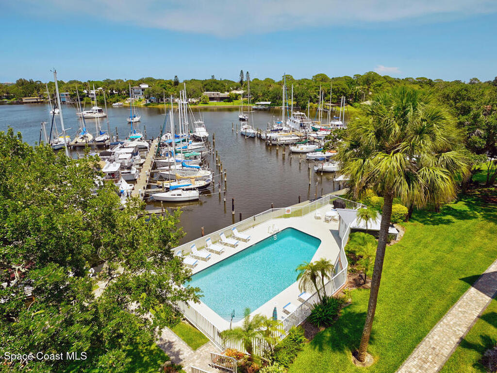 905 N Harbor City Boulevard, Melbourne, FL 32935