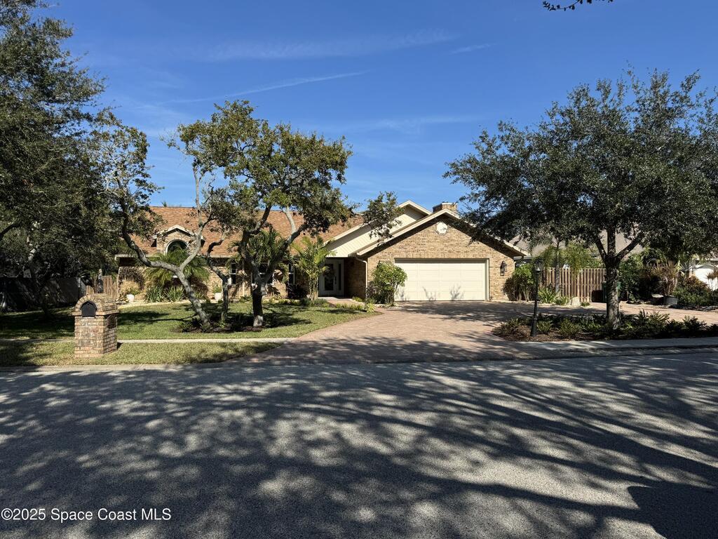 588 Peregrine Drive, Indialantic, FL 32903