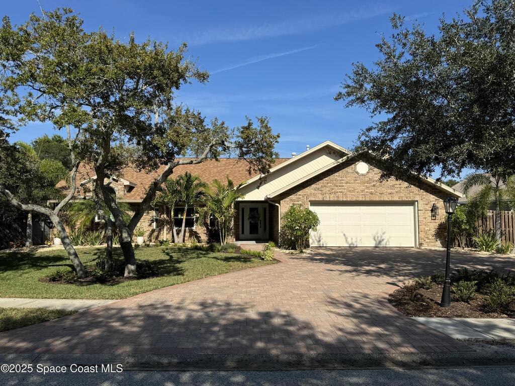 588 Peregrine Drive, Indialantic, FL 32903