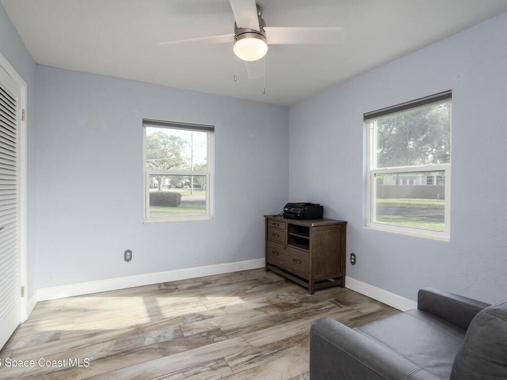 33 W Melbourne Avenue, Melbourne, FL 32901