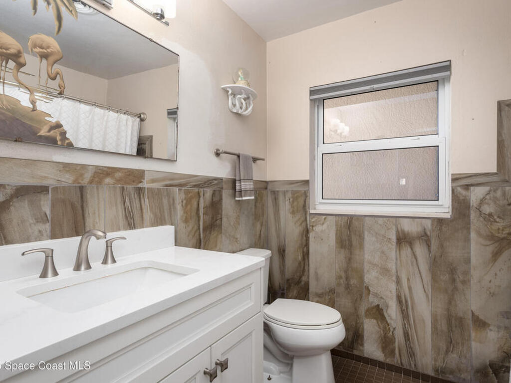 33 W Melbourne Avenue, Melbourne, FL 32901