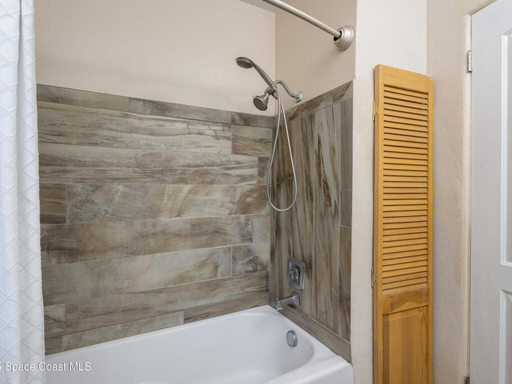 33 W Melbourne Avenue, Melbourne, FL 32901