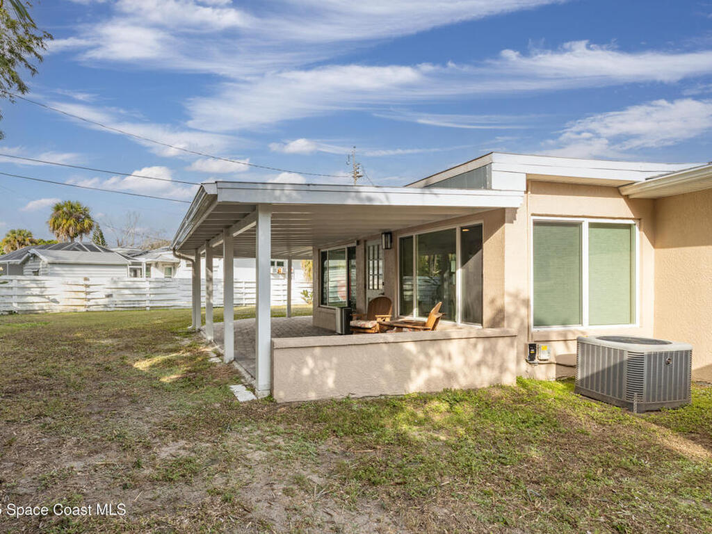 33 W Melbourne Avenue, Melbourne, FL 32901
