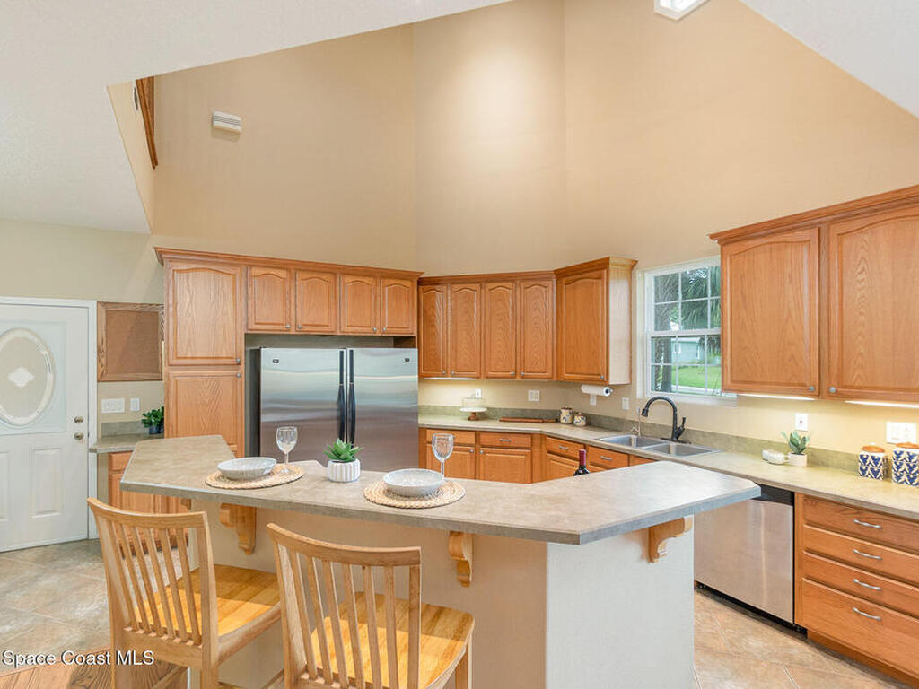 2885 Foxglove Avenue, Palm Bay, FL 32908