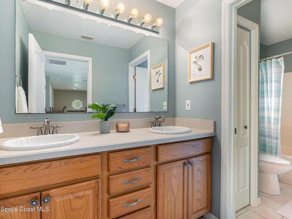 2885 Foxglove Avenue, Palm Bay, FL 32908