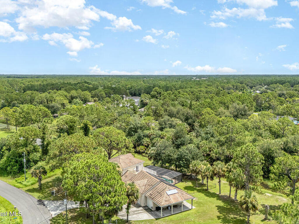 2885 Foxglove Avenue, Palm Bay, FL 32908