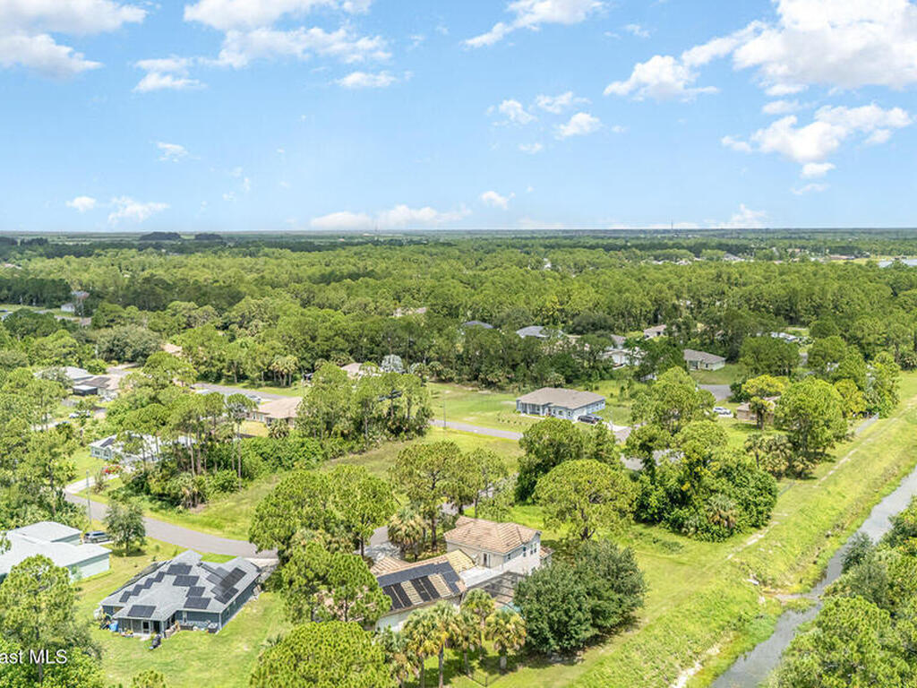 2885 Foxglove Avenue, Palm Bay, FL 32908